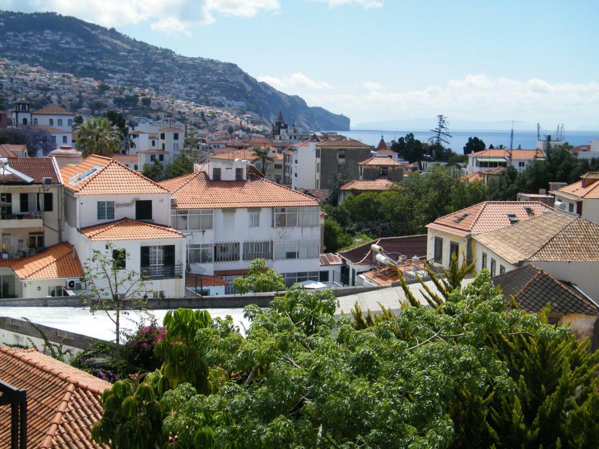 Peaceful Top Floor Apt W Balconies - Cambridge Right - Ac Funchal  Exterior foto